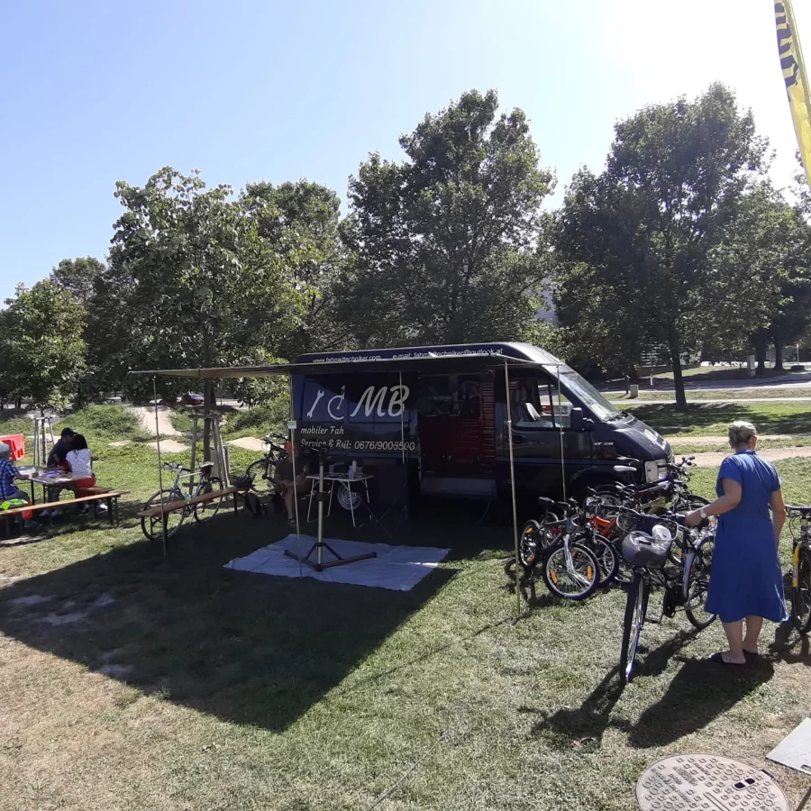 mb-fahrradtechniker-mobil-stand